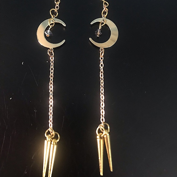 Jewelry - 18k Gold Dangly Moon Chain Earrings with Spikes. Elegant Moon Jewelry🌙